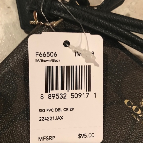 NWT Coach Wristlet - Picture 3 of 8